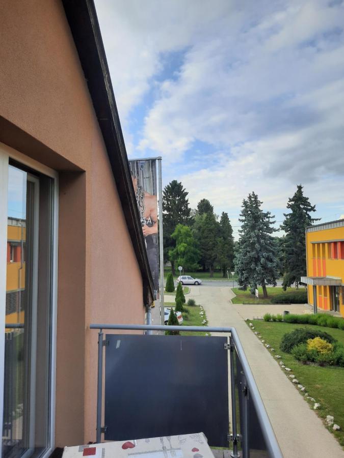 Fitt Apartman Lenti Exterior photo